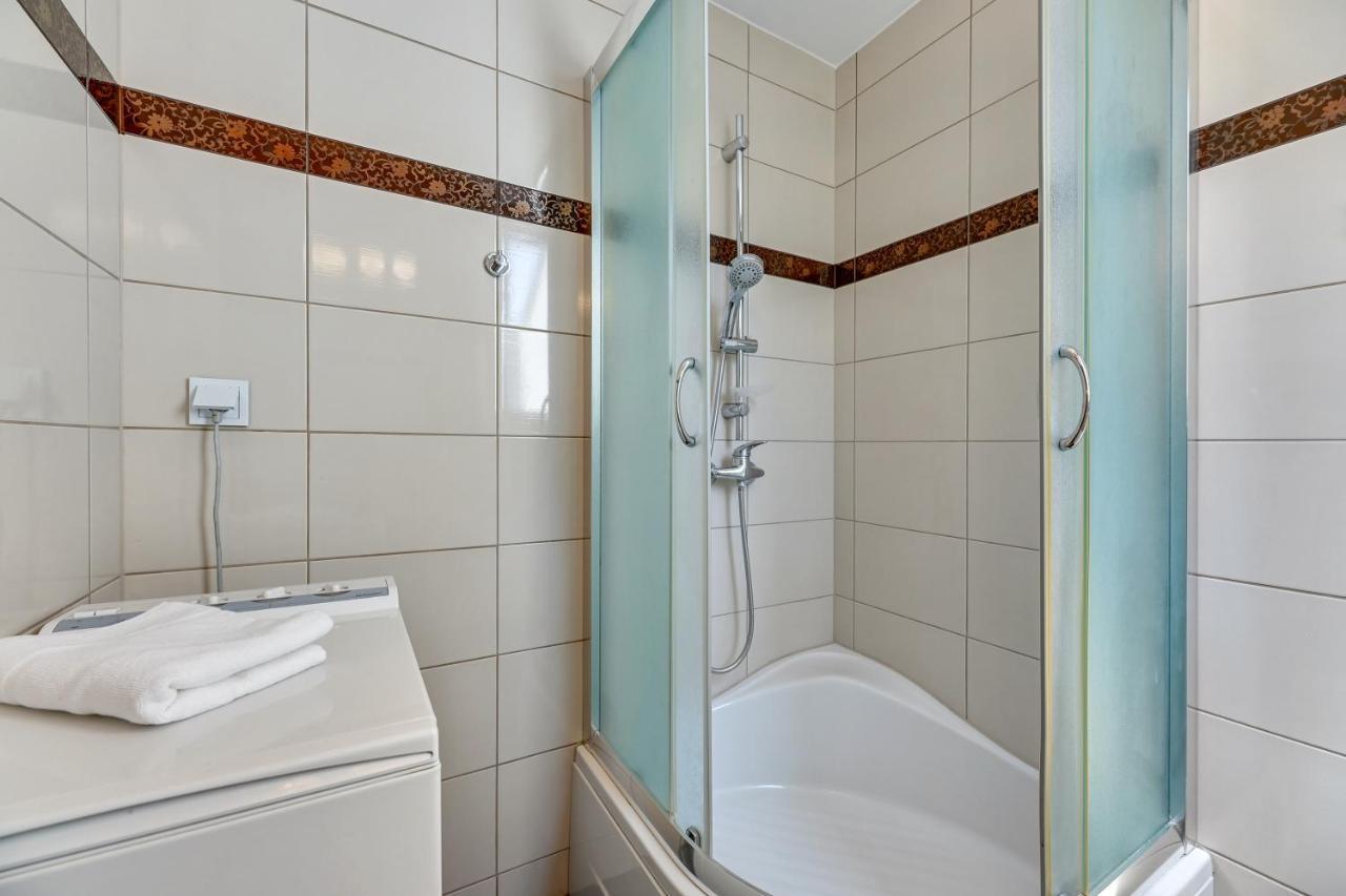 Grand Apartments - Orion Apartment Nearby Monte Cassino Street Сопот Екстериор снимка
